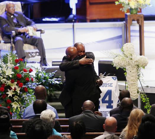 Former Cowboys Players Attend Robert Newhouse' Funeral