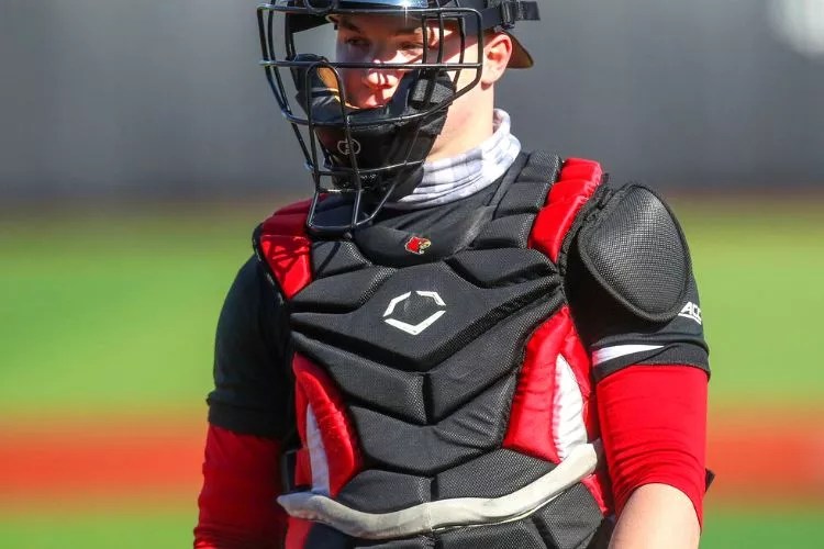 How To Clean Catchers Gear In 5 Easy Steps