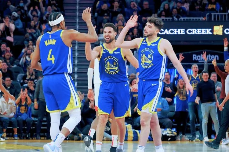 What Is A Small Ball In Basketball? (An Authentic Guide)