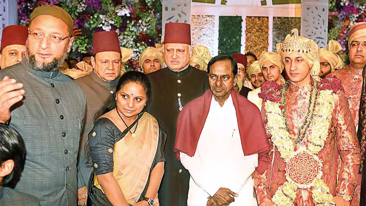 Asaduddin Owaisi Net Worth, Wife, Daughter, Son and Family House