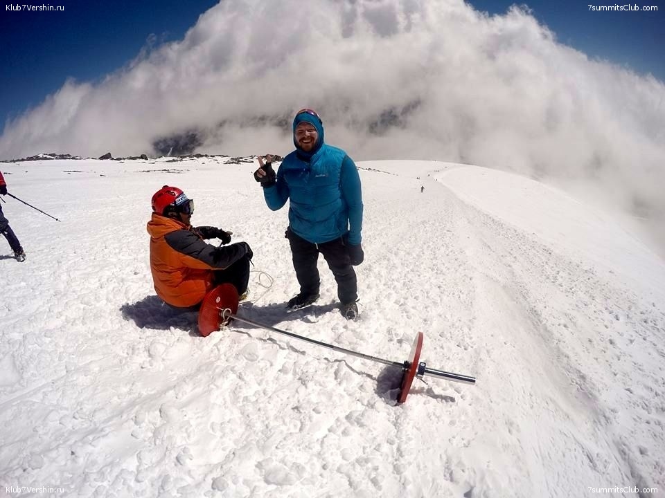 Powerlifter Climbs Mountain with 165lb Barbell