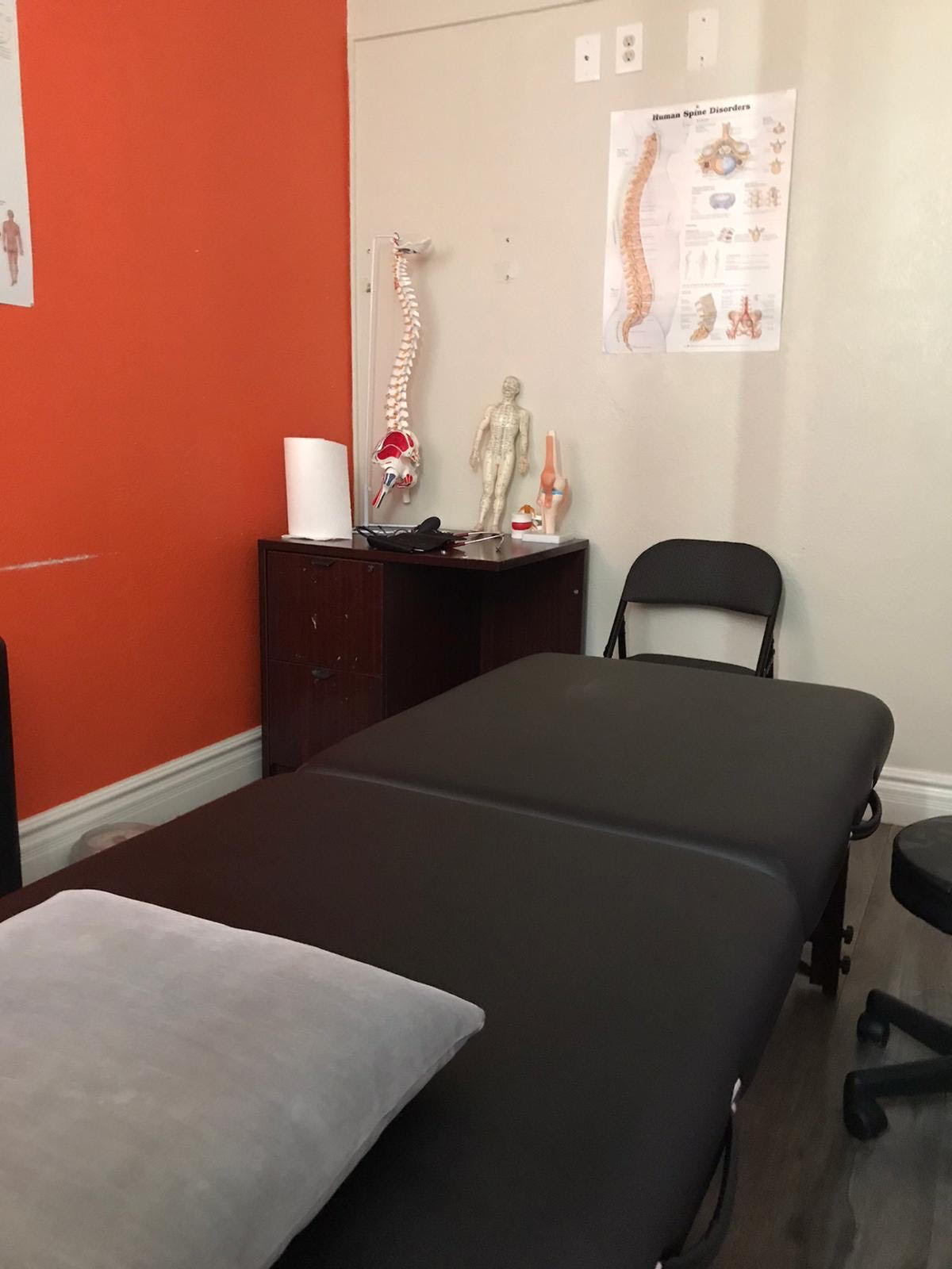 Del Valle Chiropractic and Rehab Clinic Chiropractic & Physical Therapy
