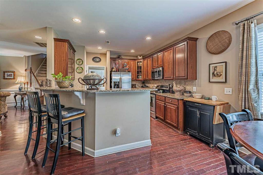 Scots Laurel Spotted Design