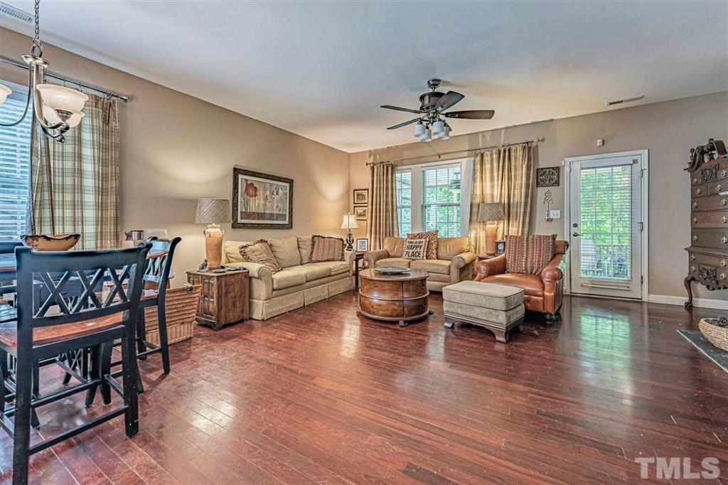 Scots Laurel Spotted Design