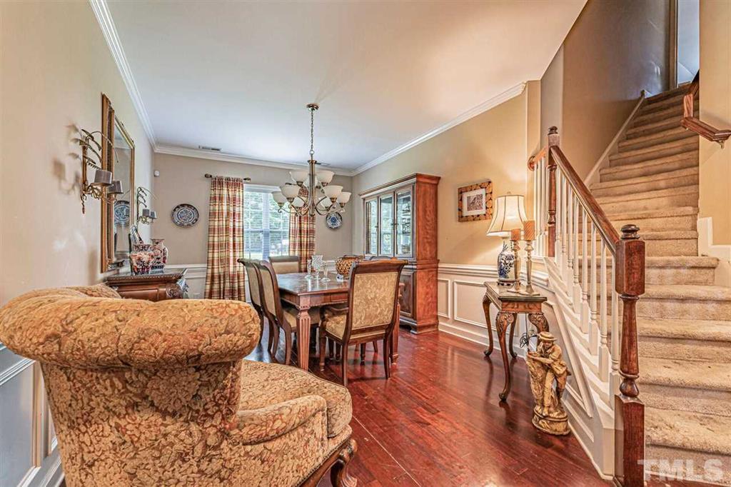 Scots Laurel Spotted Design