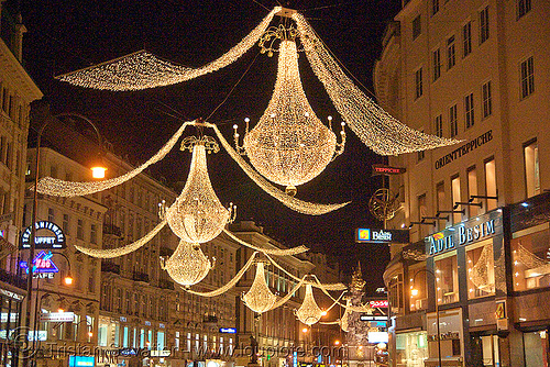 Top 12 Cities to See Dazzling Holiday Lights Sprangled