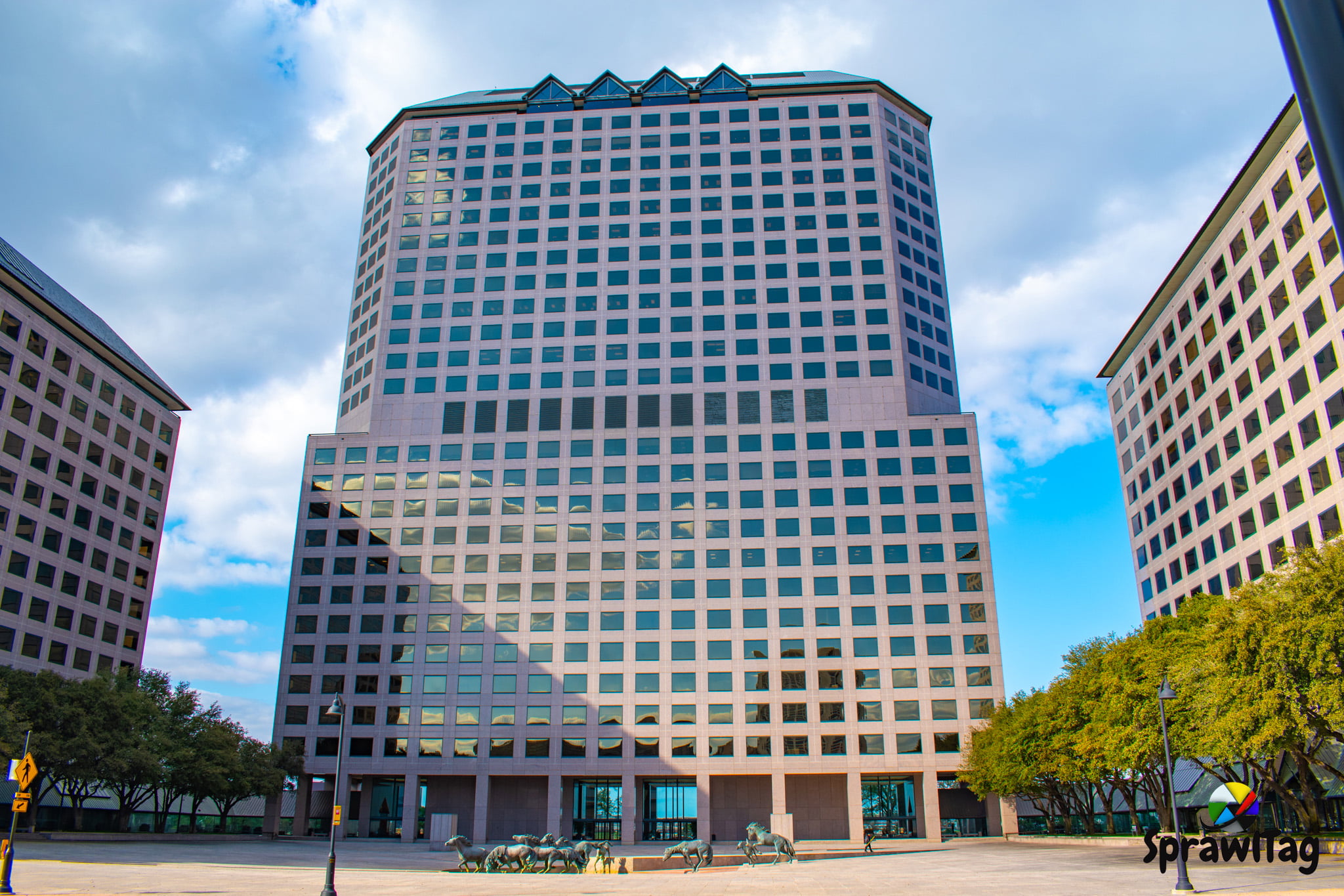 Williams Square in Las Colinas Irving Texas ⋆