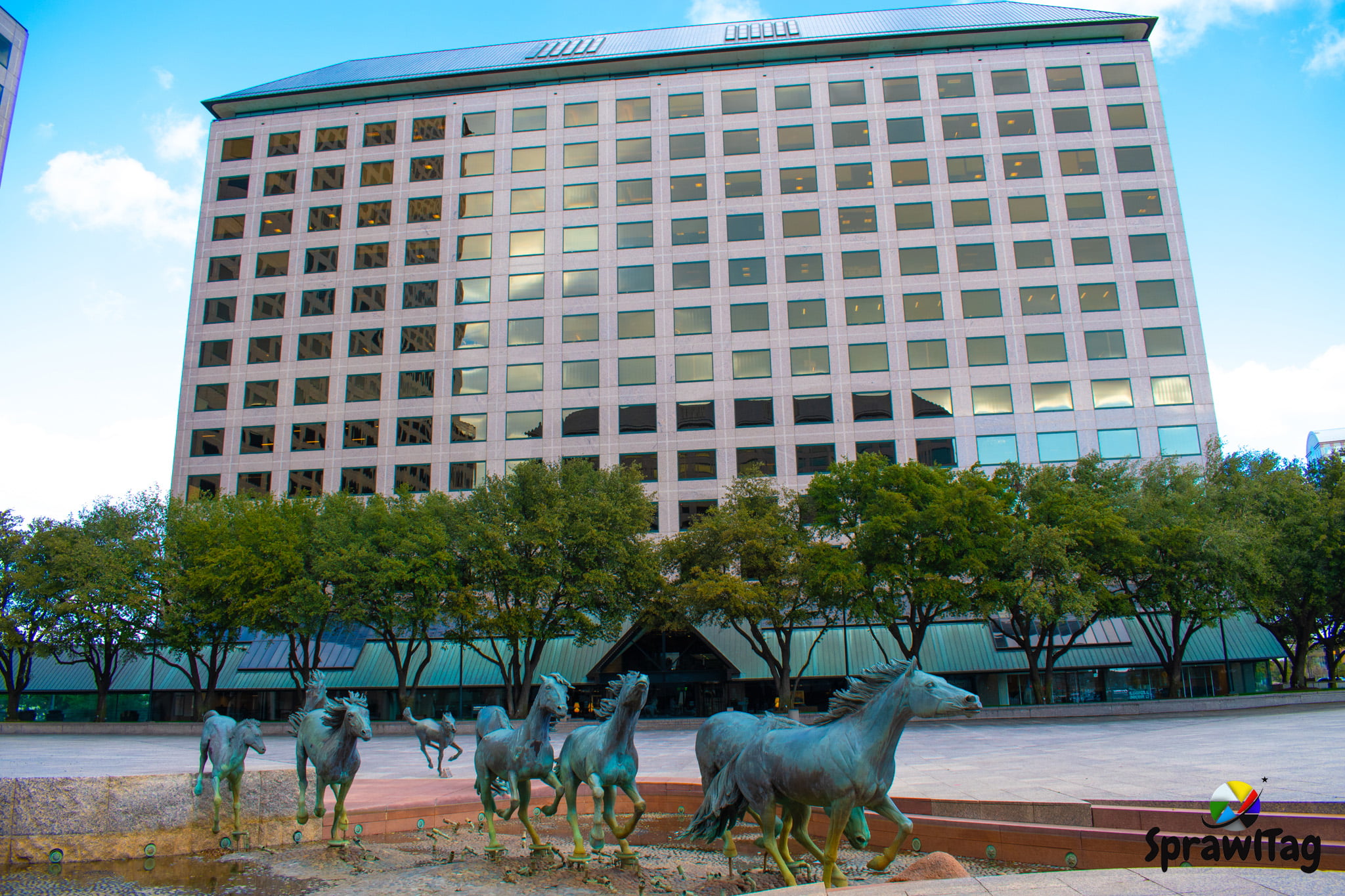 Williams Square in Las Colinas Irving Texas ⋆
