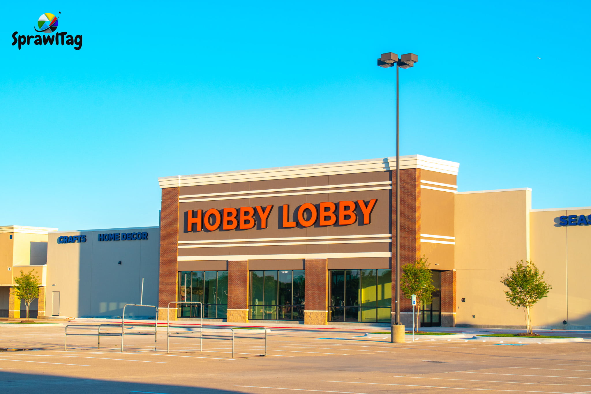 This Hobby Lobby On Pipeline Road in Hurst Texas Was Once A ToysRUs ⋆