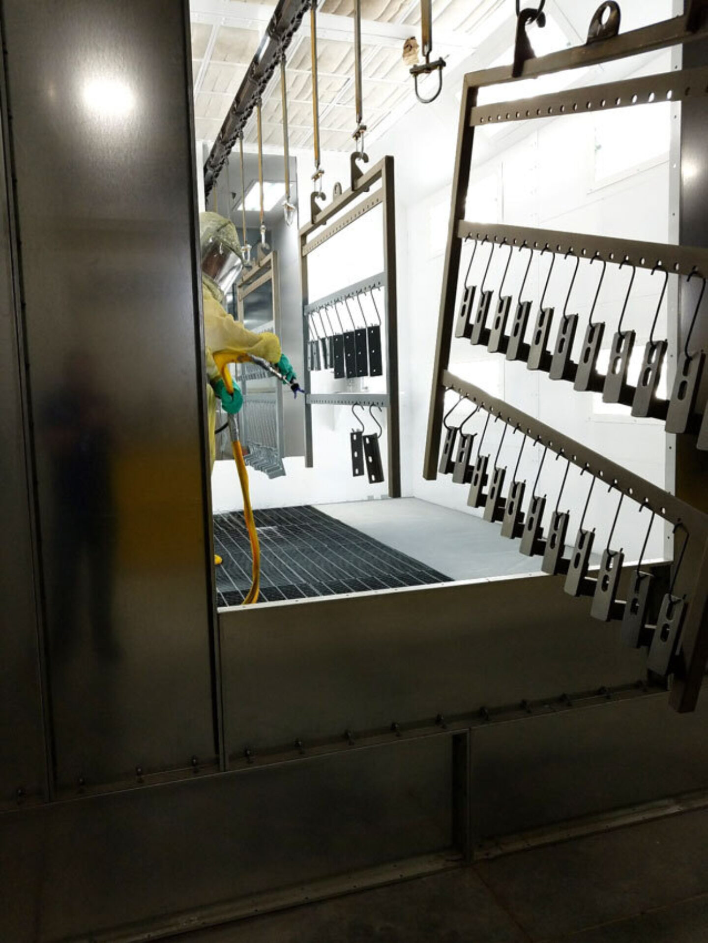 Engineered Finishing Systems Builder Spray Equipment & Service Center