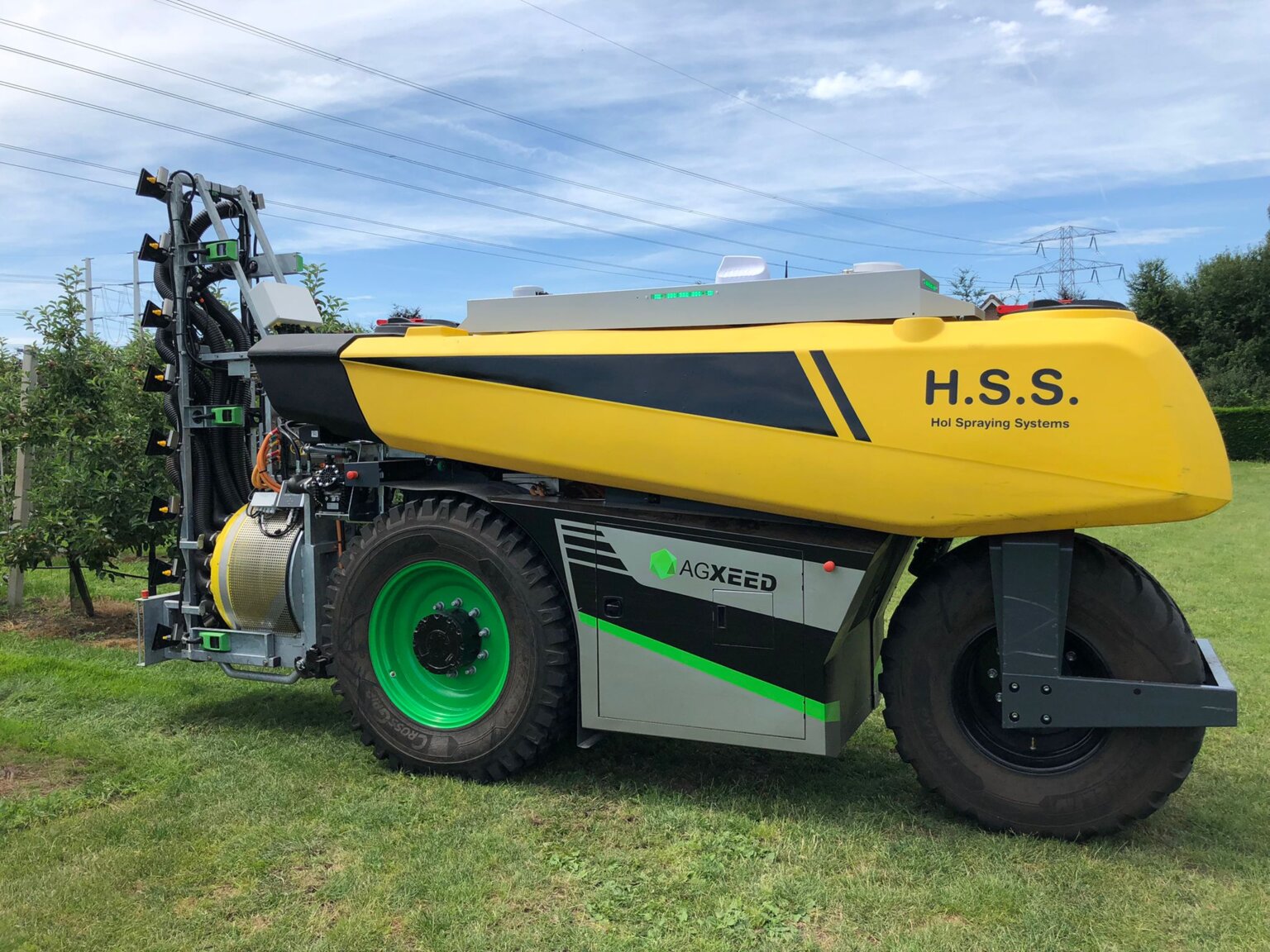 Sensorcontrolled sprayers for specialty crop production Sprayers 101