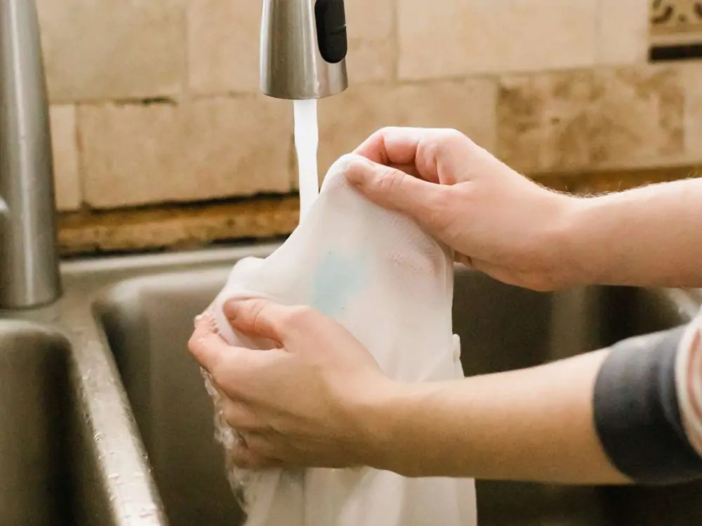 How To Remove Glue From Fabric? SPRAYIDEA