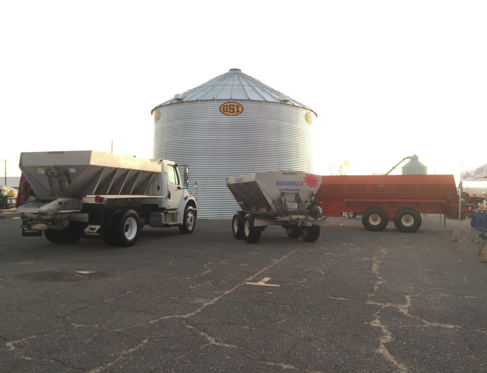 Pull Type Litter Spreader for Sale