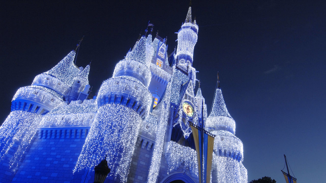 Celebrate with the Season with One of the Disney World Holiday Tours