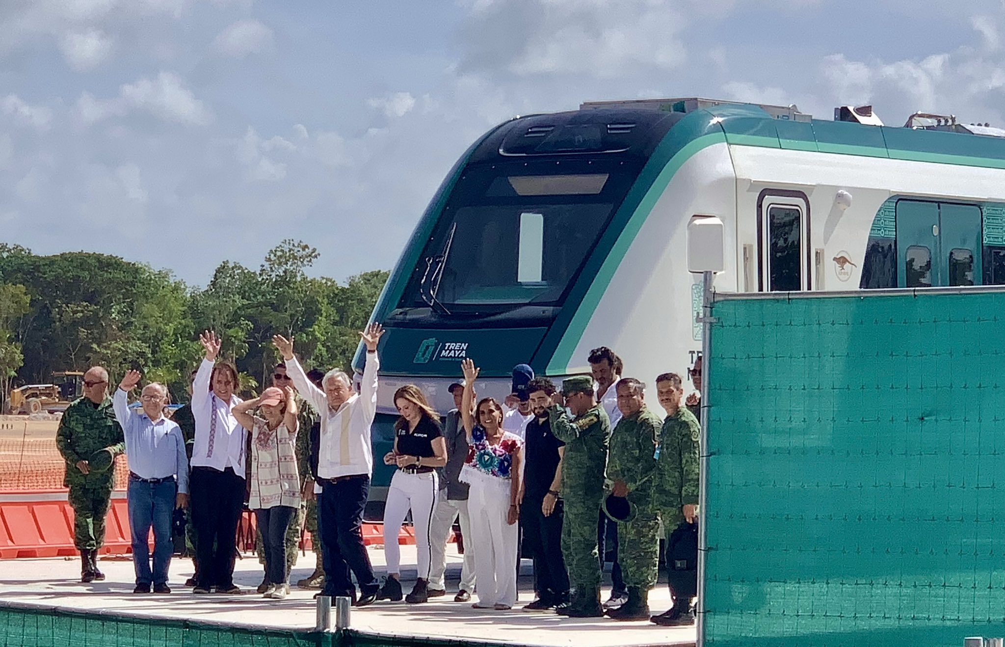 SPR Informa Llegó el primer vagón del Tren Maya a los talleres y