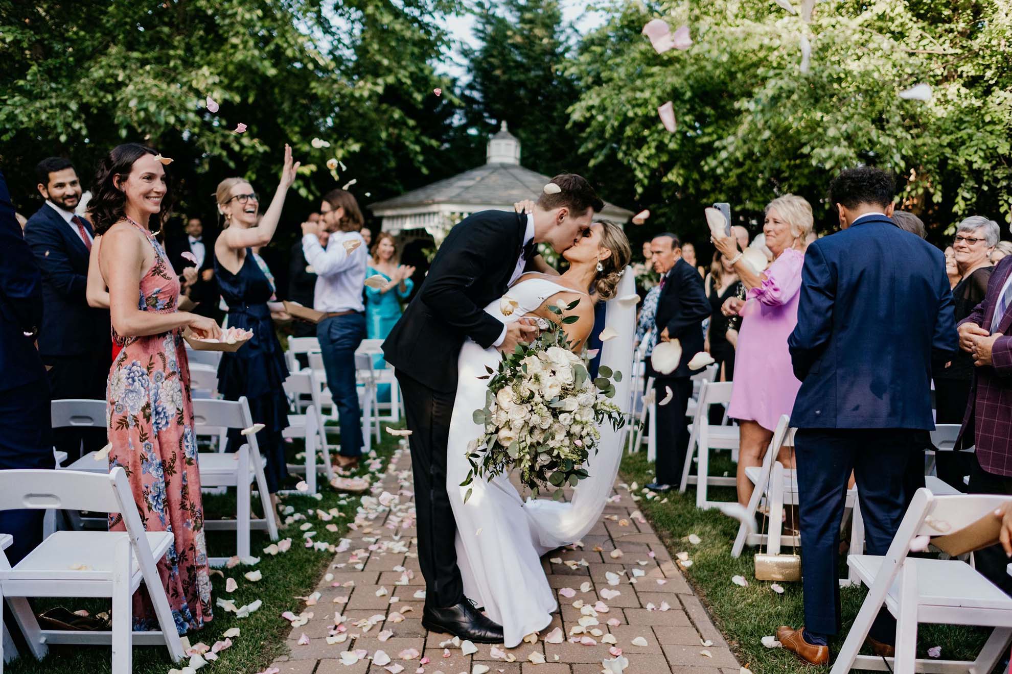 2023 Spring Wedding Flower Trends Springfield Country Club