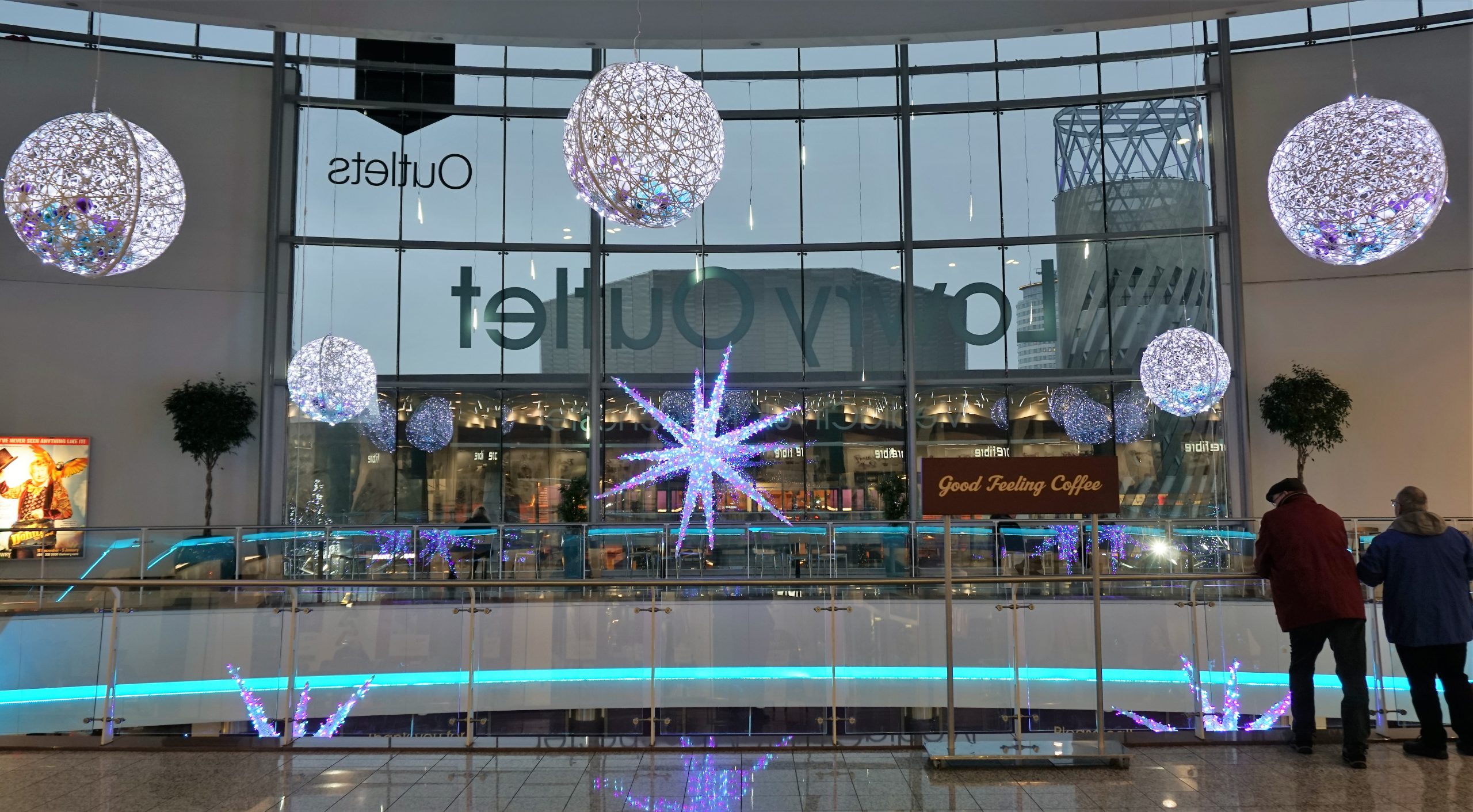 Lowry Outlet Centre Springfield Decorations and Display