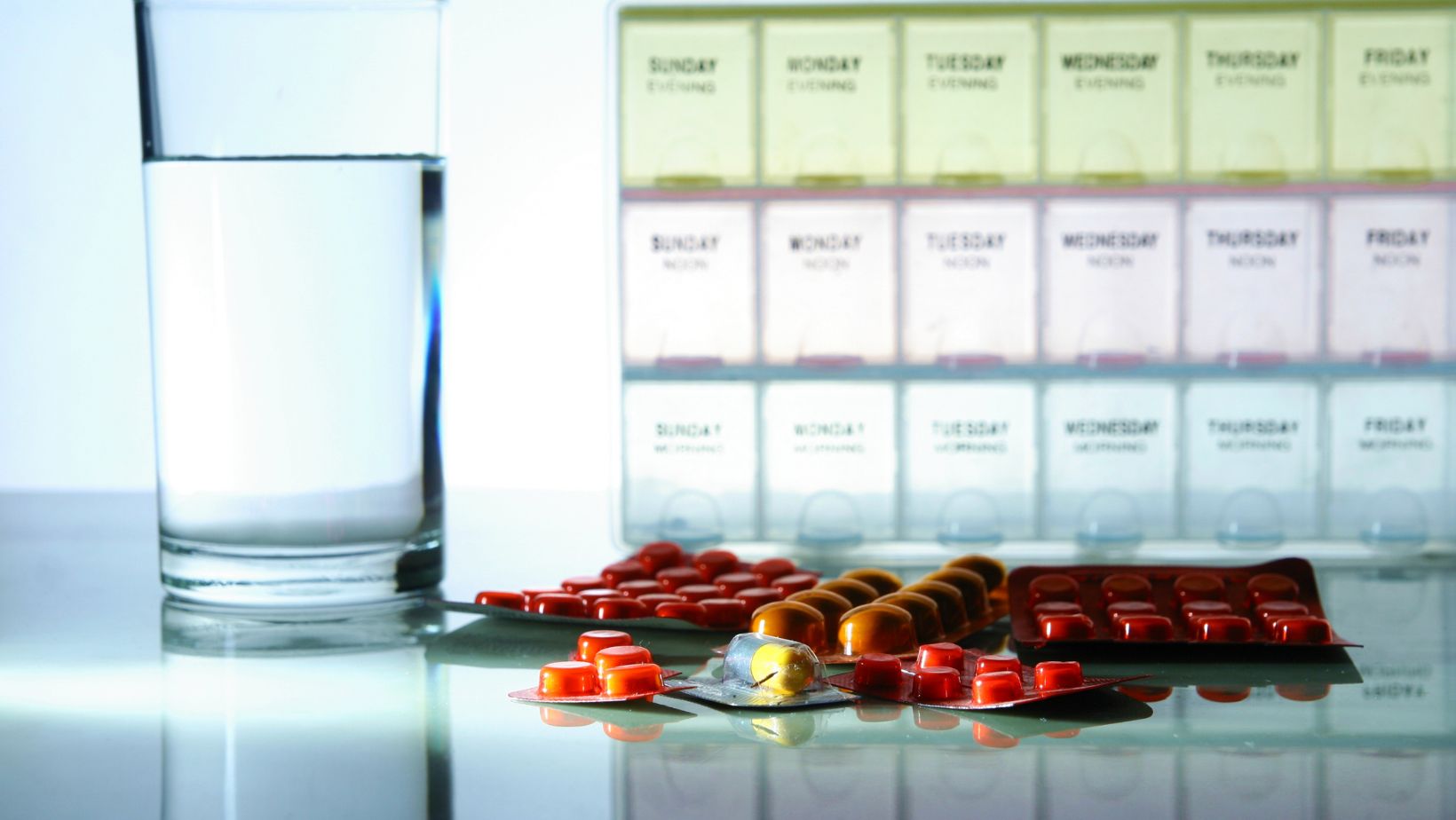 Can You Take Zicam And Dayquil Together Here's What Experts Say