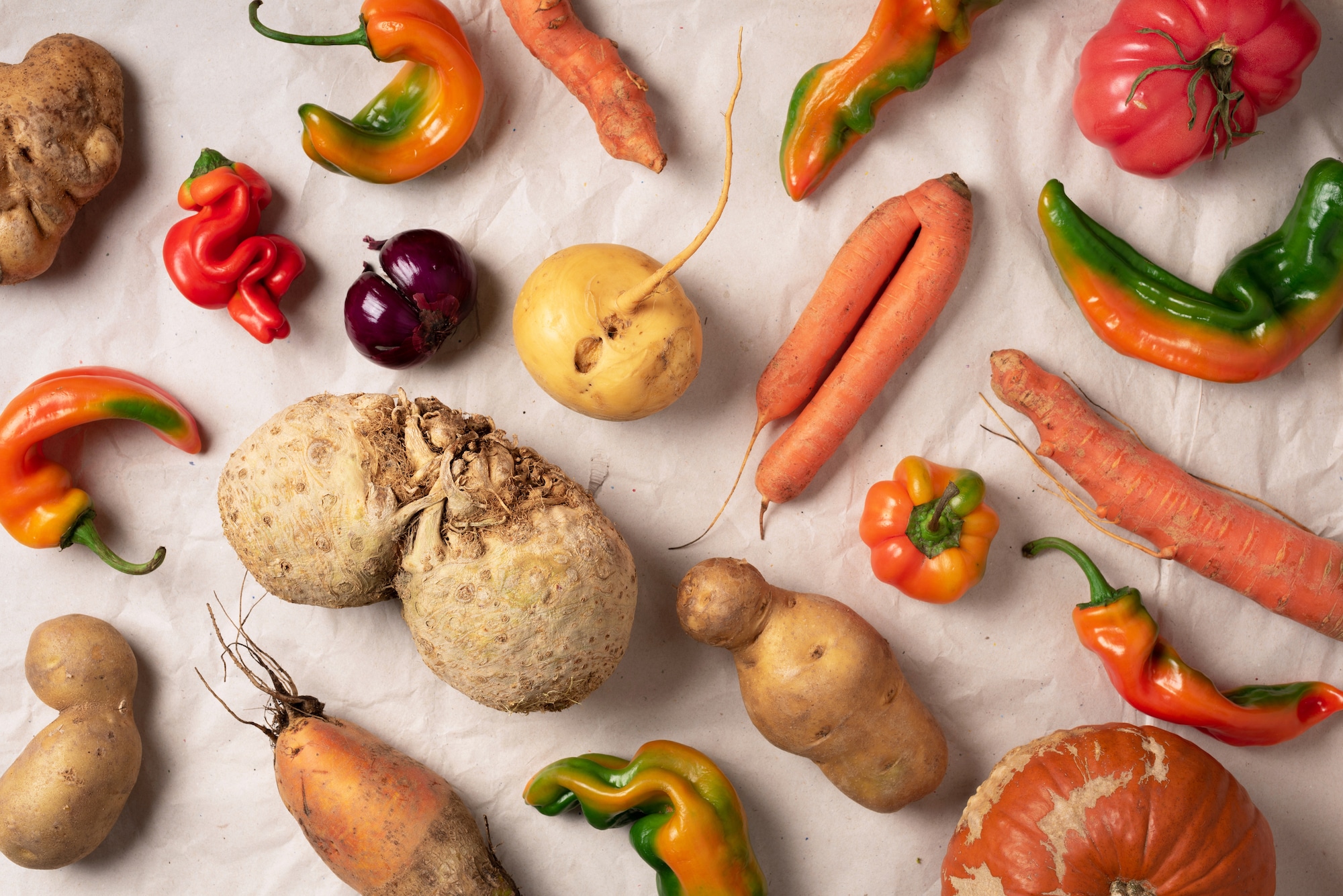 What Would Make Consumers Buy Ugly Produce?