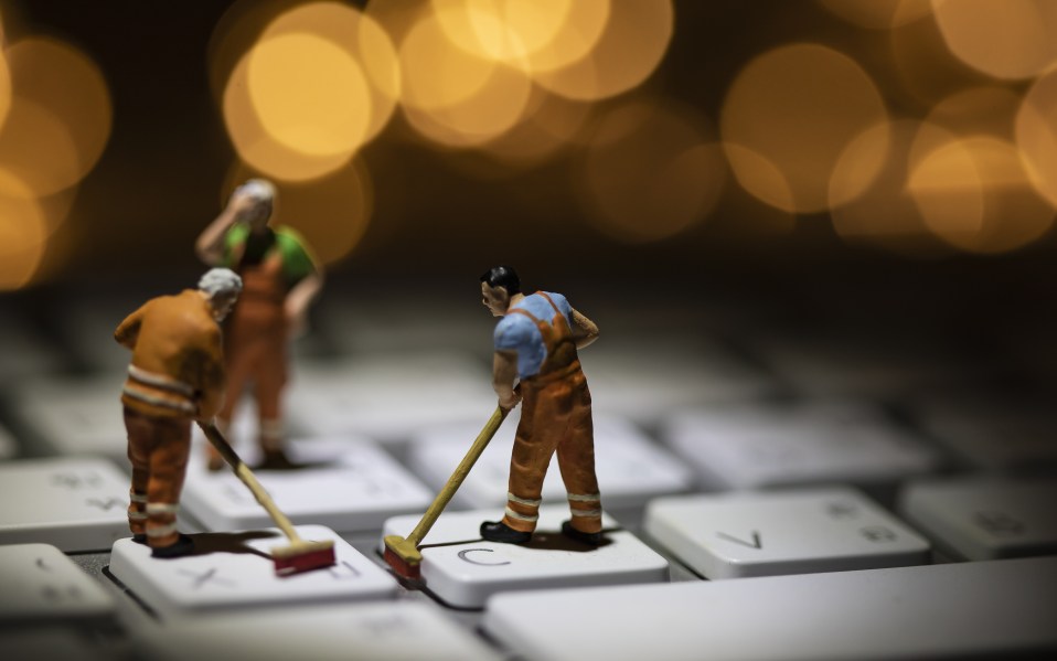 20 Best Computer Cleaning Tools You Can Use on All Tech Devices SPY