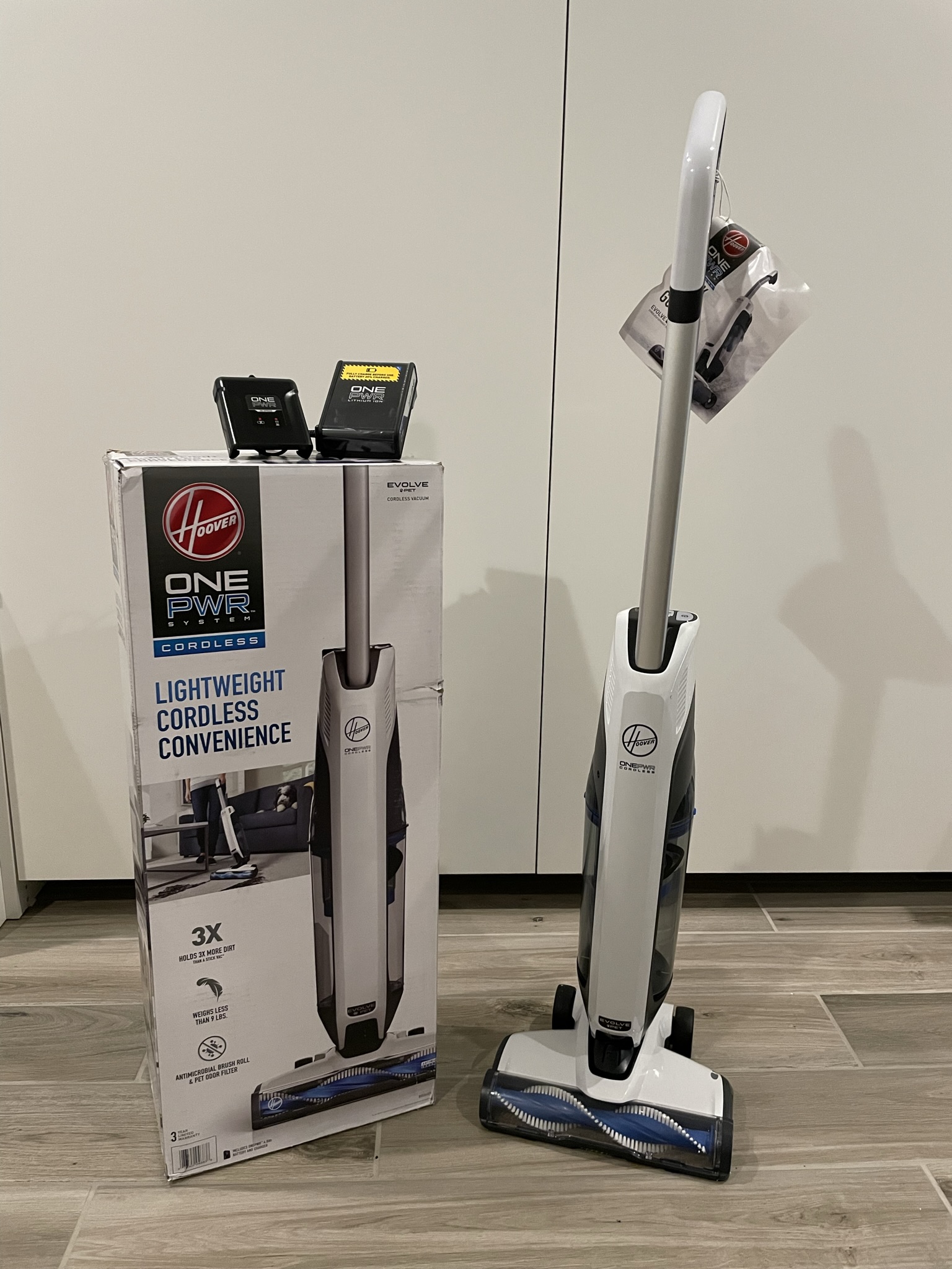 Review These Hoover ONEPWR Cordless Vacuums Tackle it All