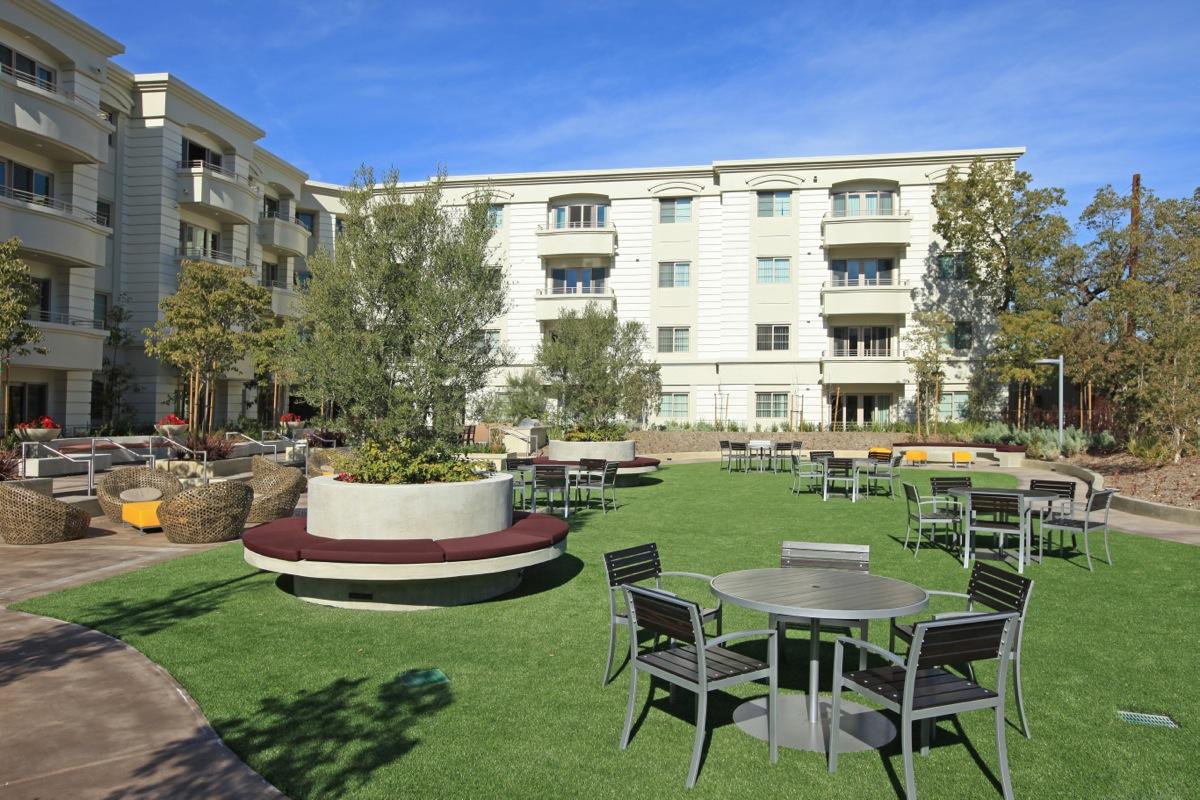 GRAND VISTA APARTMENT SQLA