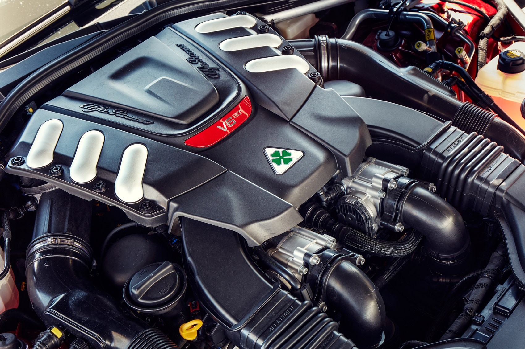 Chiptuning Alfa Romeo Giulia Quadrifoglio 8AT Euro 6B Chiptuning