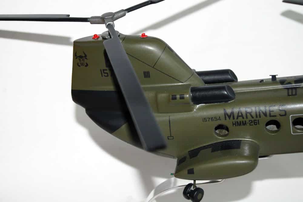 HMM261 Raging Bulls CH46 (157654) Model Squadron