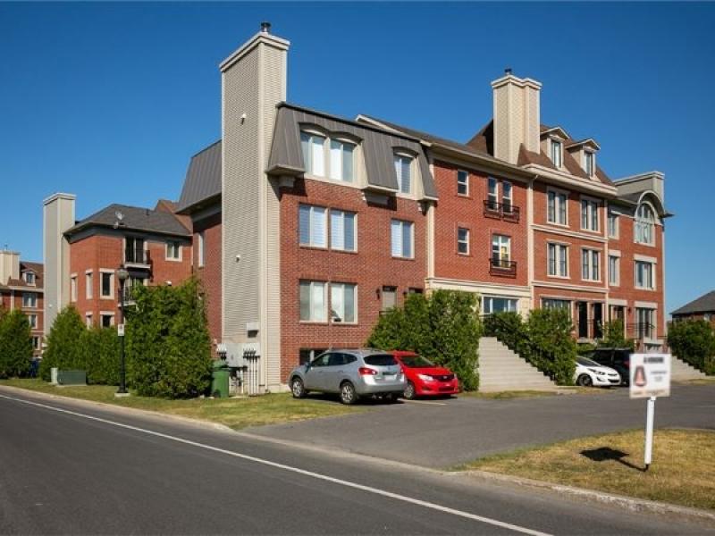 Quebec City booms, Montreal stalls in October housing sales • RENXHomes