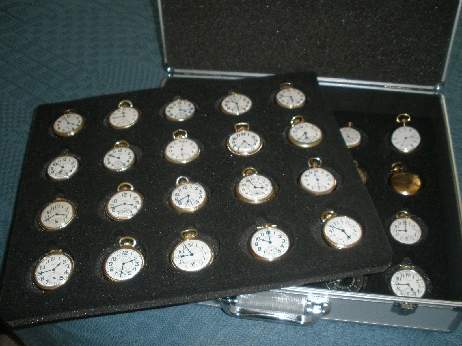 Pocket Watch Storage case for 40 watches up to 18 size