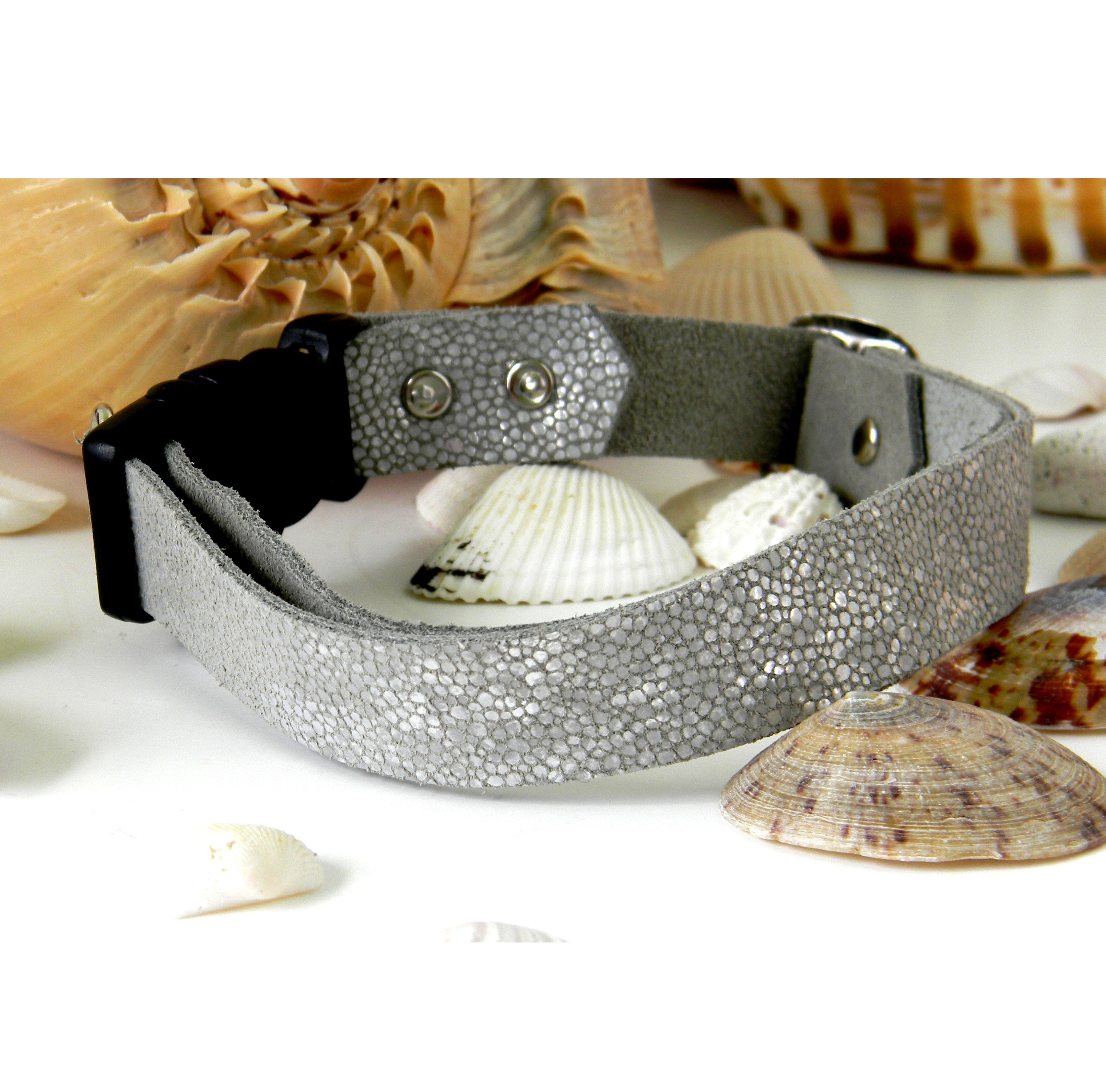 PEARL GRAY G110 Leather Dog Collar from OnThePetWalk