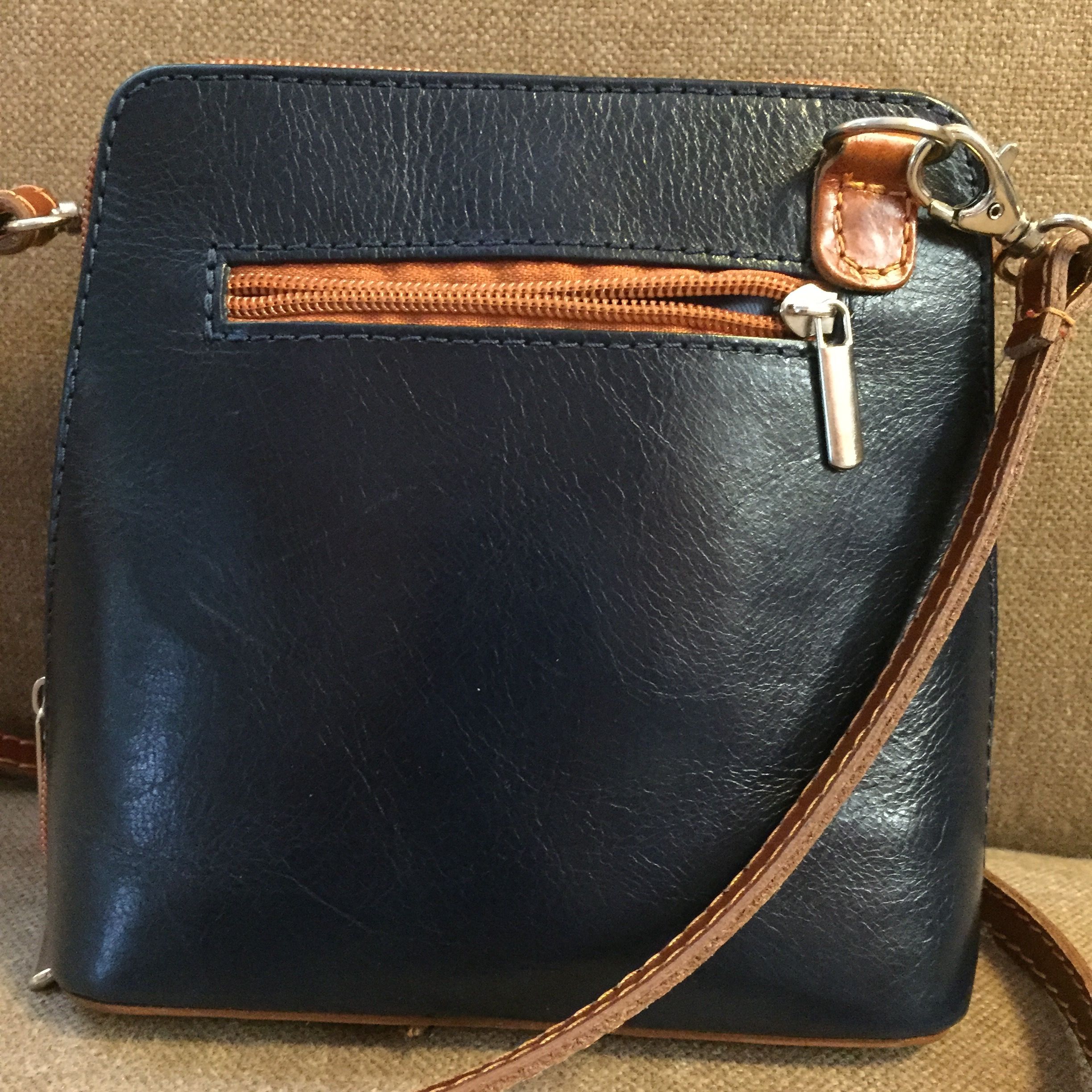 Vera Pelle crossbody bag