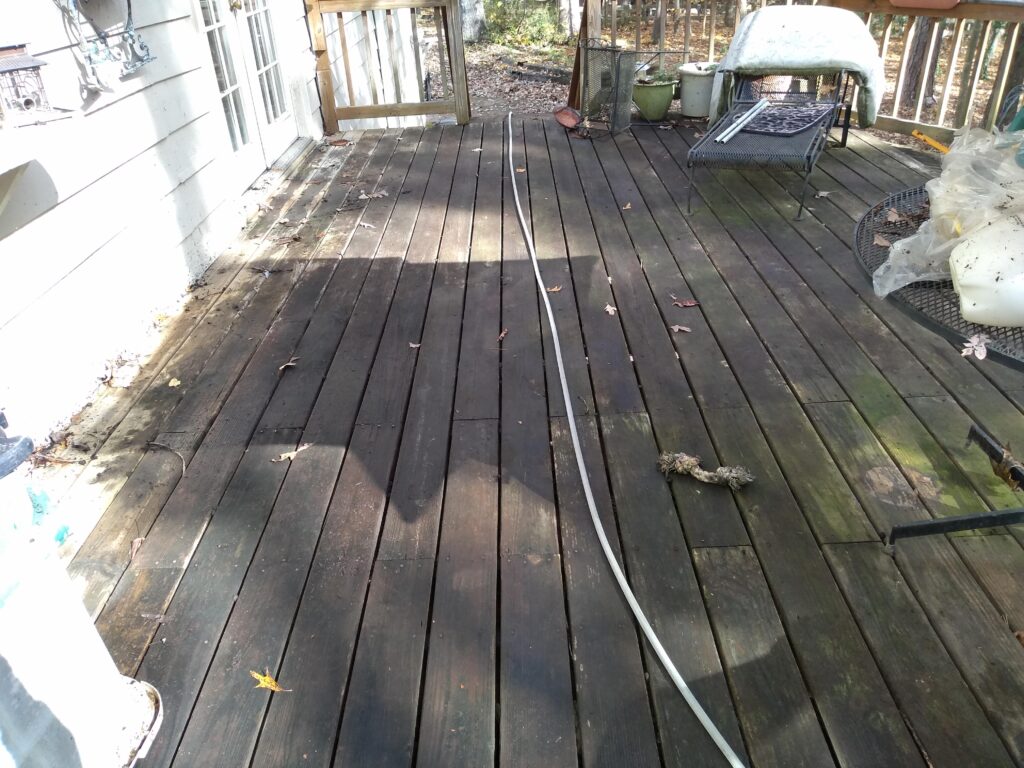 Douglasville Wood Deck and Wood Fence Pressure Washing Squeaky Clean
