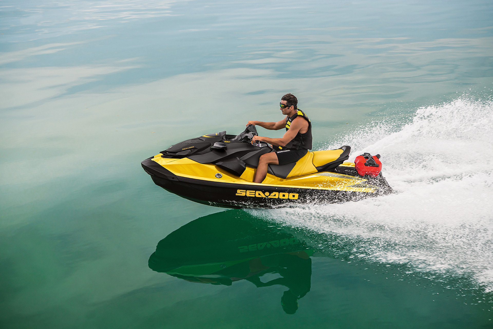 SeaDoo Pontoon & PWC Dealership Okoboji, IA Mau Marine