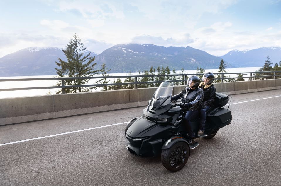Discover the CanAm OnRoad lineup with Dreyer Honda
