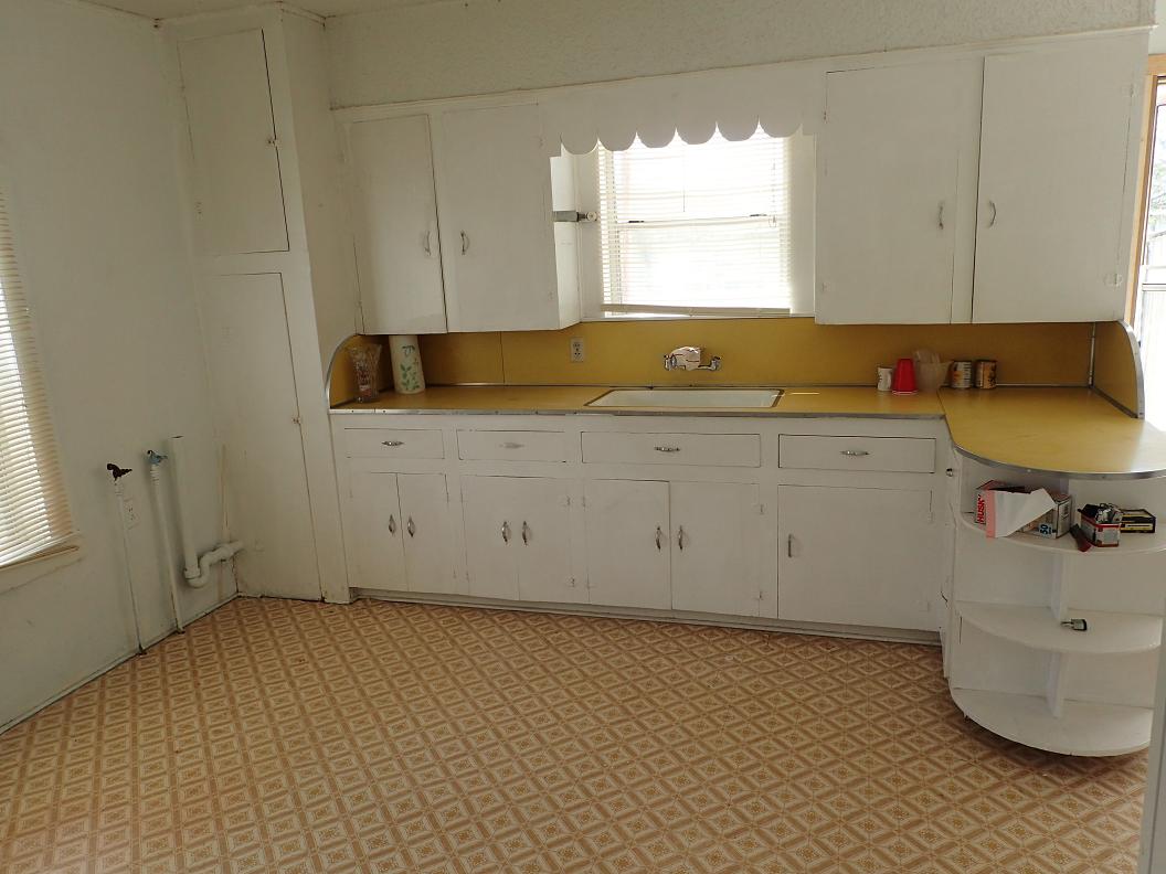 116 Avenue C, Sanderson, Texas