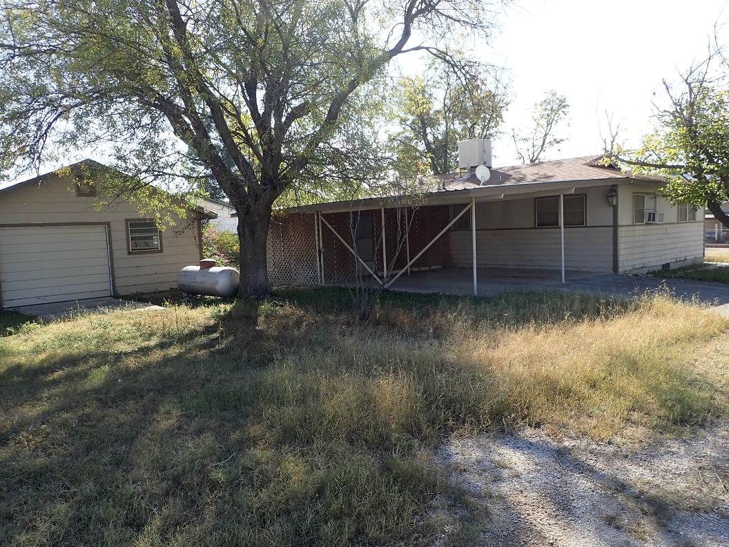 216 West Pine, Sanderson, Texas