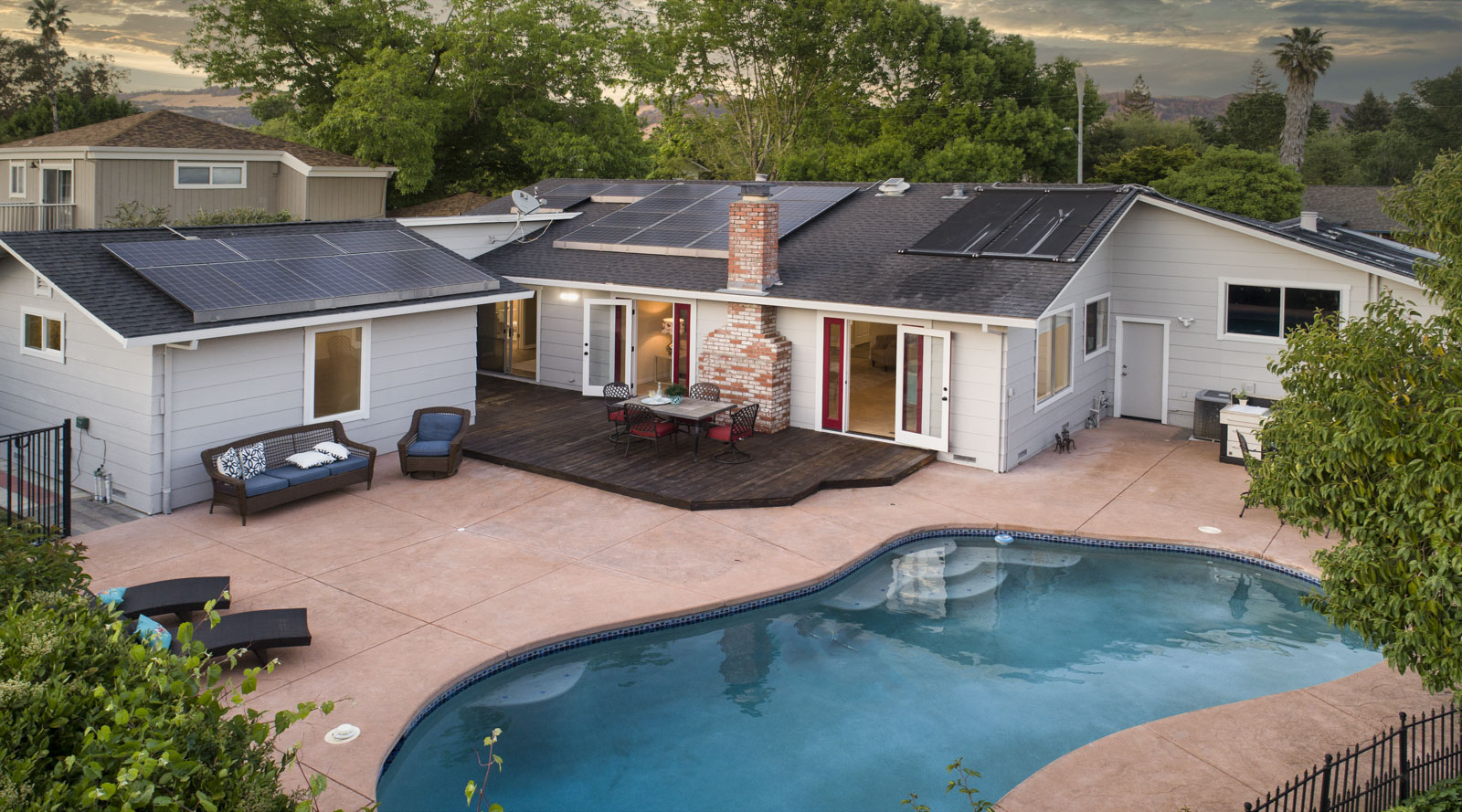 Rincon Valley Single Level home with a pool and seperate guest unit