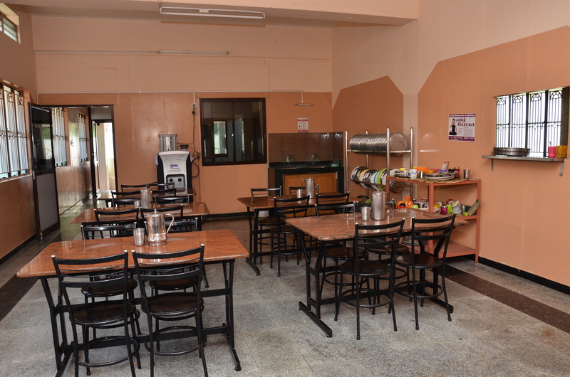 Ladies Hostel in Coimbatore on Avinashi Road near Hopes college