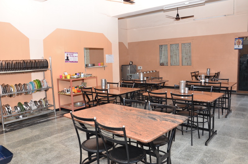 Ladies Hostel in Coimbatore on Avinashi Road near Hopes college