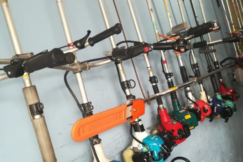 KUMARA MOTORSkelaniya motorsgrass cutter kelaniya dalugamachain saw