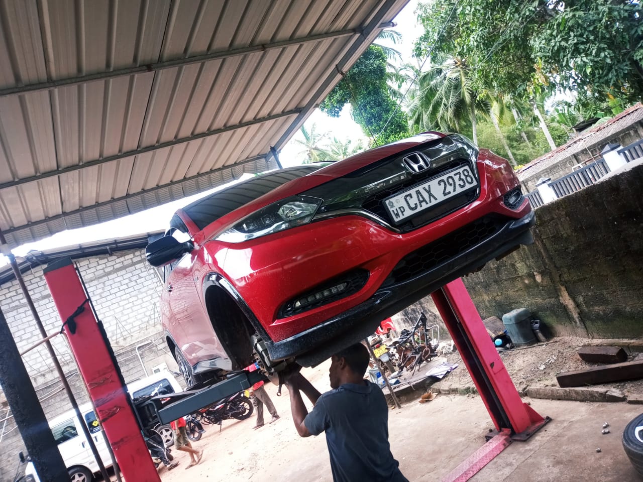 JAYAMINI ENGINEERINGandiambalama auto repairingaccident repair