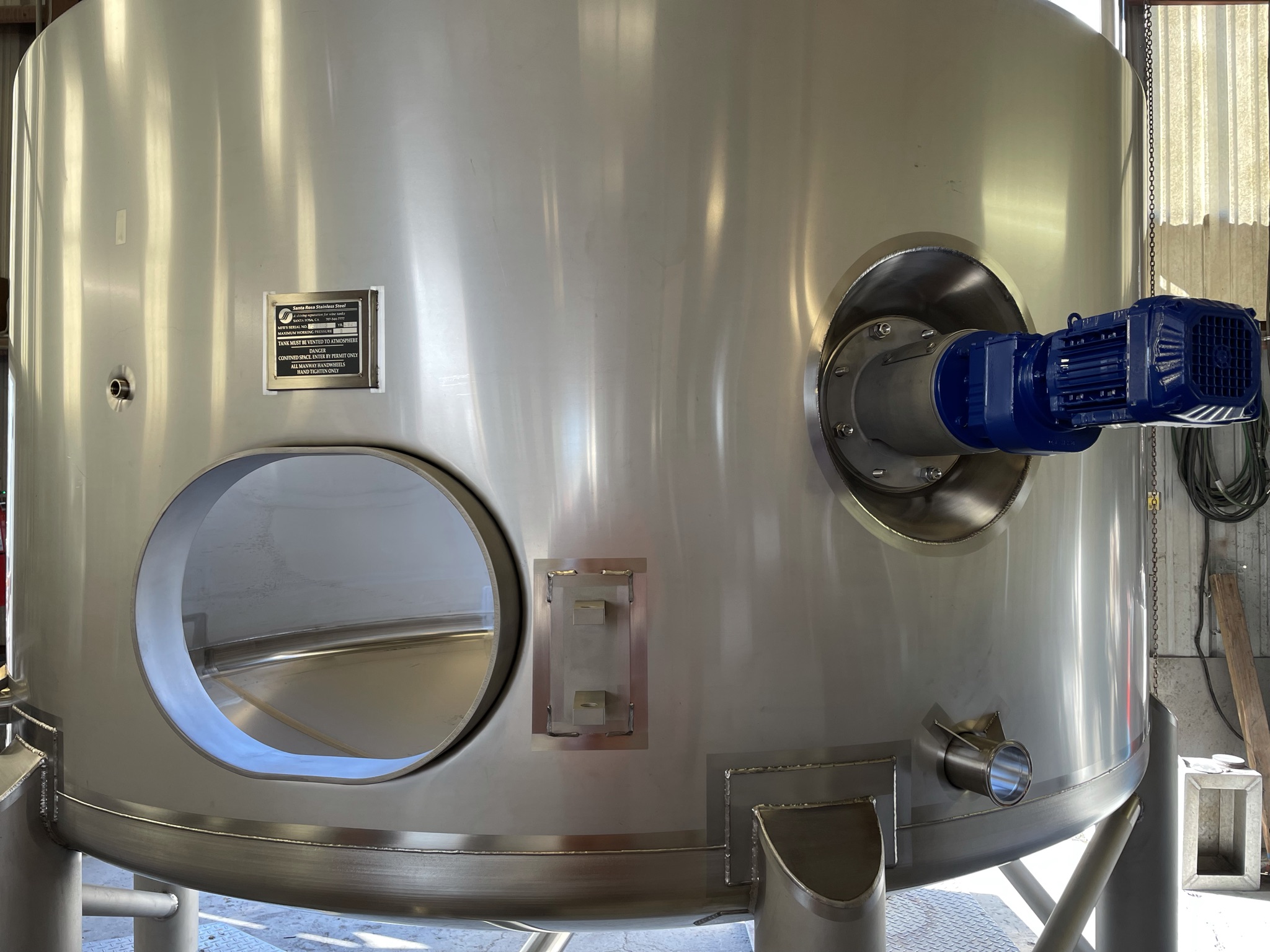BREWERY, DISTILLERY,CIDER & SELTZER TANKS Santa Rosa Stainless Steel