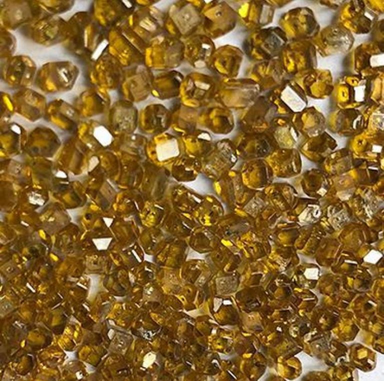 Rough Synthetic Diamond (Gem Quality) ssdiamondtools.in