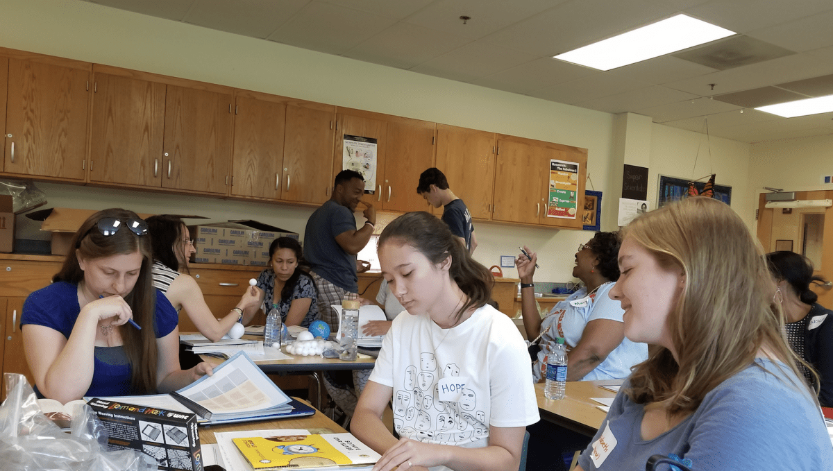 Smithsonian Science Summer School (S4) Smithsonian Science Education