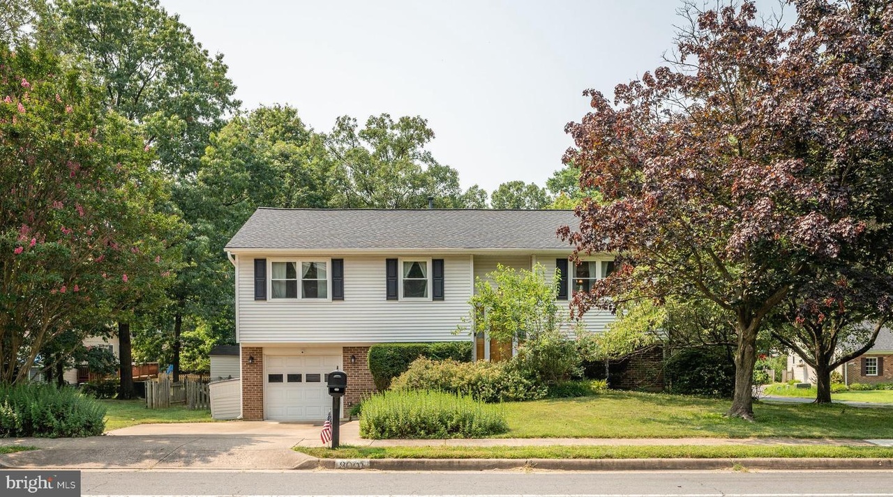 8001 Oak St, Dunn Loring, VA 22027 MLS VAFX2009646 Redfin