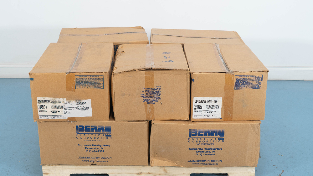 Berry Plastics C20/410 Plastic Bottle Caps 10 Boxes Surplus Solutions