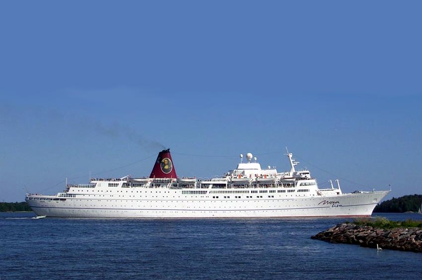 MV Mona Lisa and Oceanic II Photo Album and Deck Plan