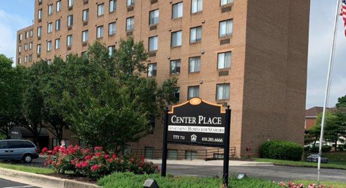 Center Place Apartments Silver Tree Residential