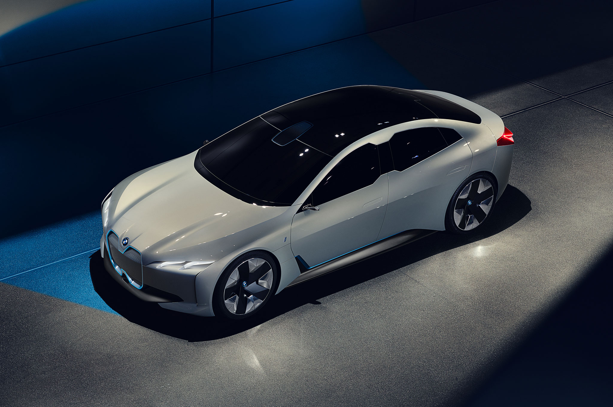 BMW i Vision Dynamics Concept is a Look at a Silent, Bulbous Future